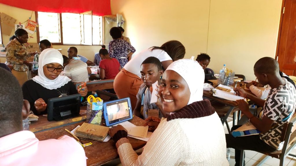 Students in Mozambique making cellfilm videos to promote literacy and girls' rights